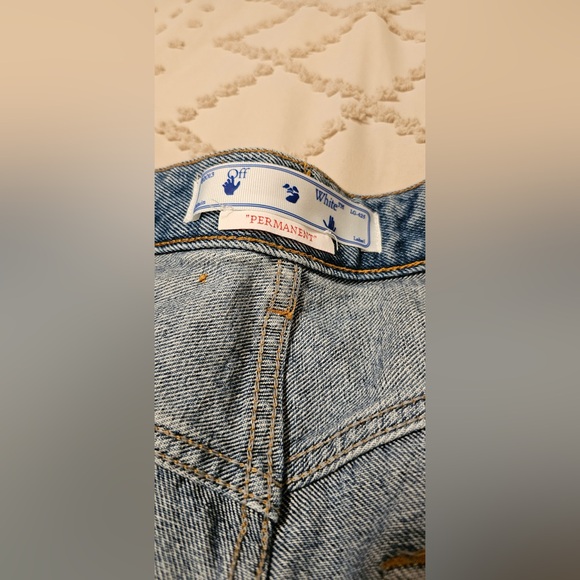 Off-White Wide-Leg Jeans (Style LG-425, "PERMANENT") - Picture 7 of 10